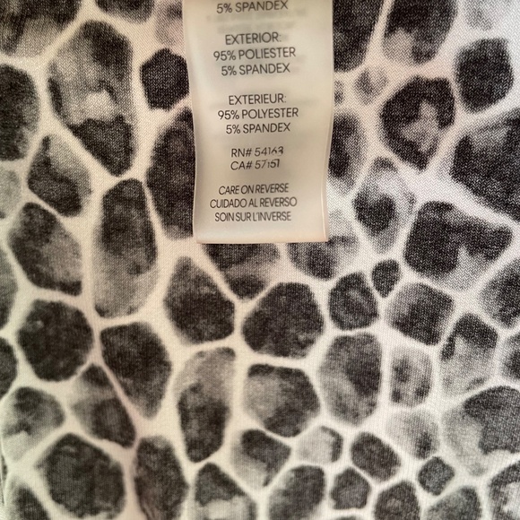 Calvin Klein Women’s Animal-Print Pleated-Neck Sleeveless Top - Small - Picture 6 of 7